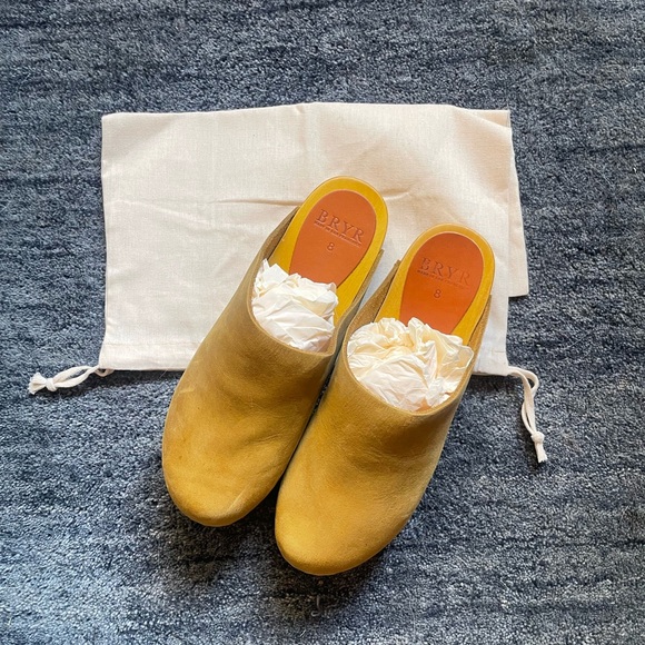 Bryr Clogs The Bean Monochrome in Yarrow 8 38 - Picture 10 of 11